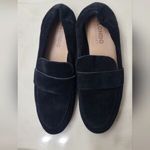 Brand New Without Tags Blondo Waterproof  Black Suede Loafers